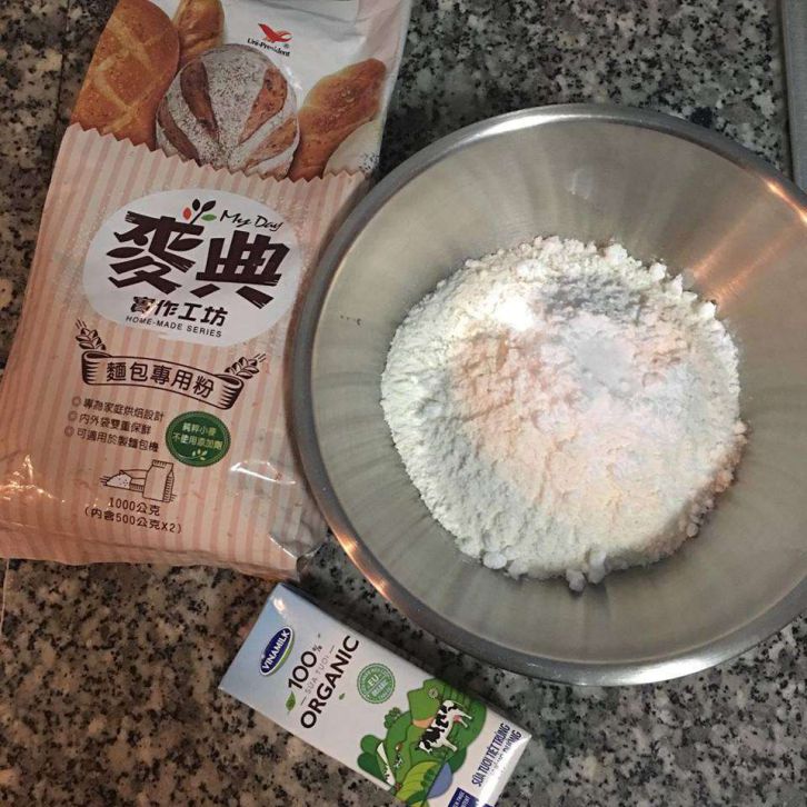 红豆面包的加工步骤