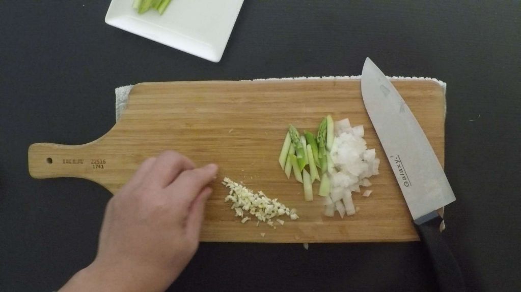 食煮#4 奶油蘑菇炖饭的加工步骤