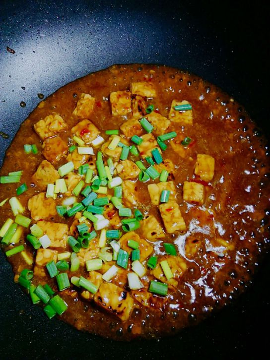 蔬食-麻婆天贝煲(含五辛)的加工步骤