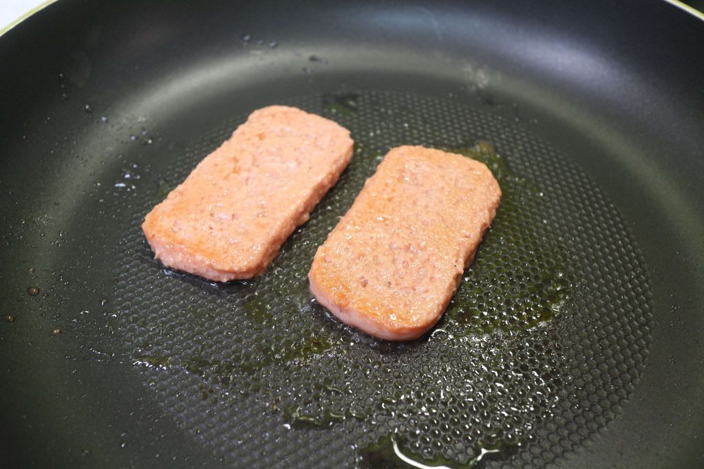 超下饭!香辣塔香素肉丝的加工步骤