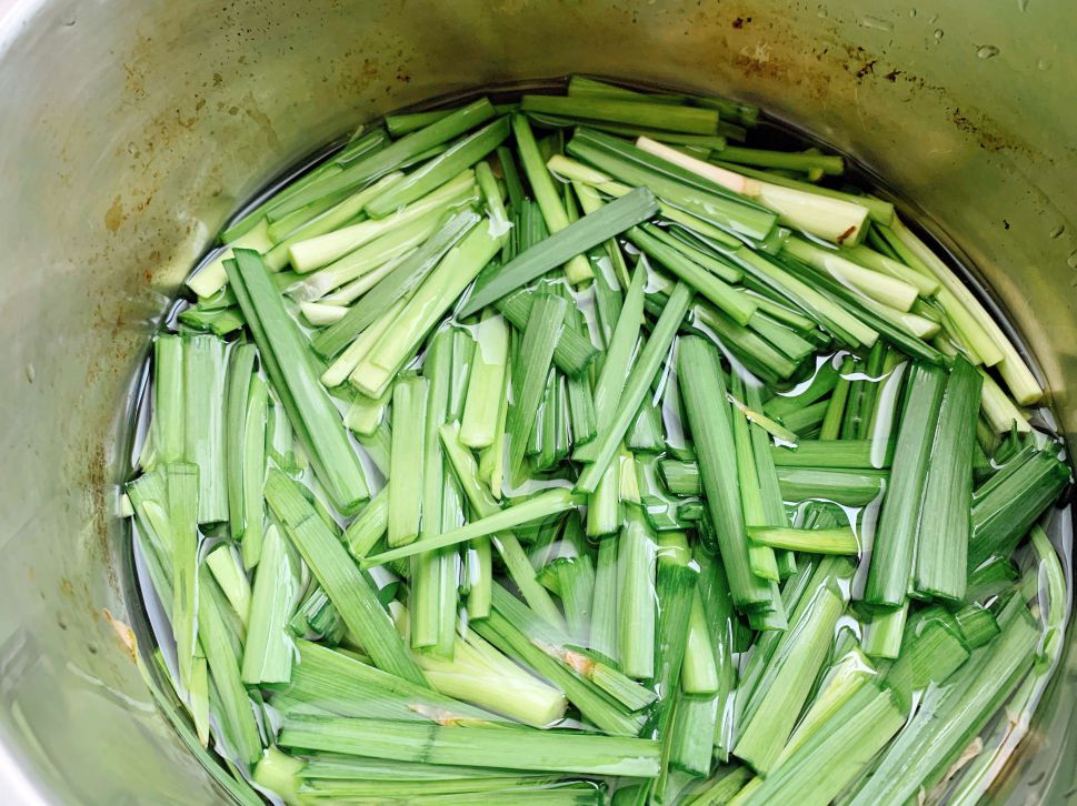 韭菜炒豆腐鸡蛋的加工步骤