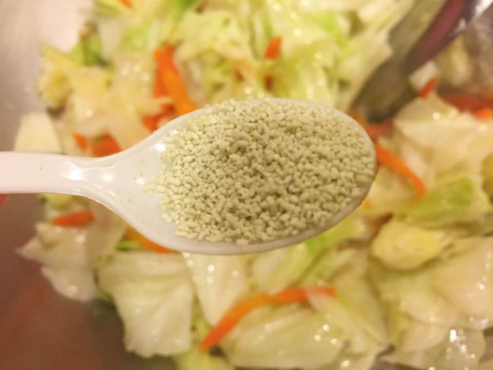 炒高丽菜（家常料理）的加工步骤