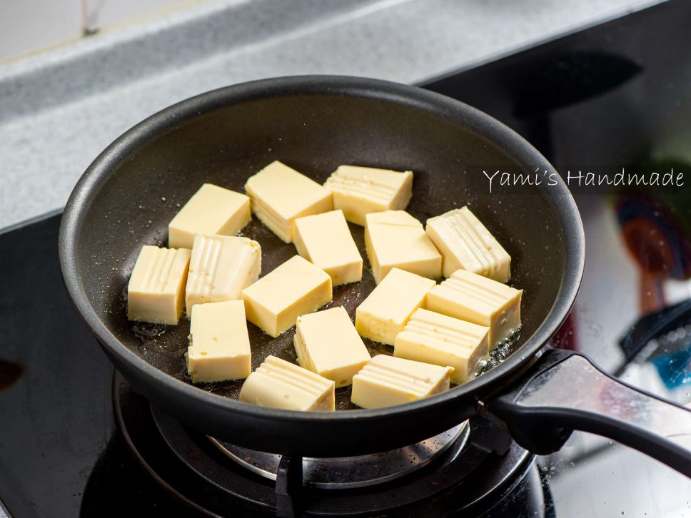 葱烧鸡蛋豆腐【家常料理】【豆腐不破诀窍】的加工步骤