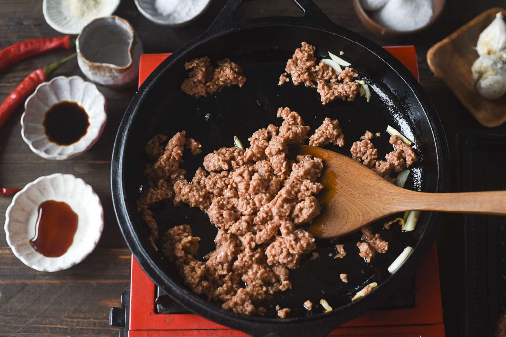 [蔬食]脆甜四季豆炒肉末的加工步骤