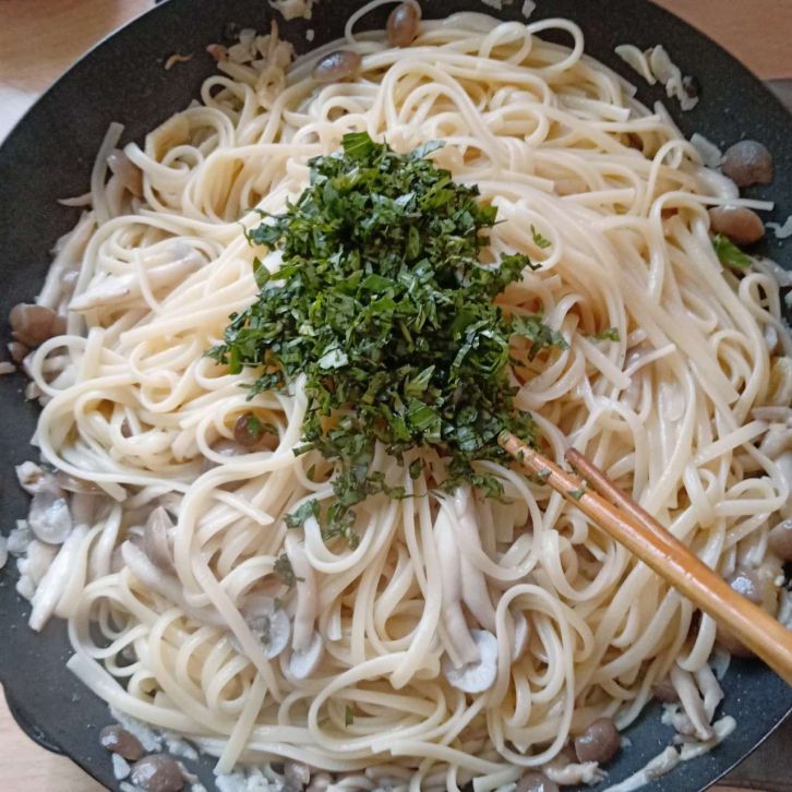 圣诞餐 蒜味橄榄油意大利面的加工步骤