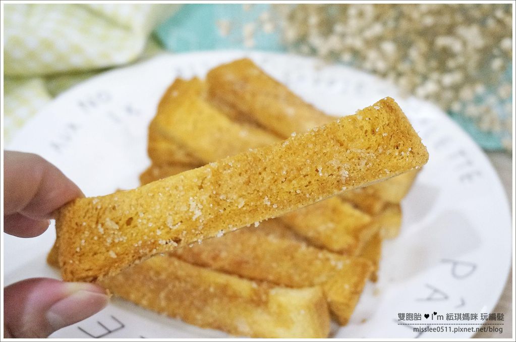 奶油酥条。三种食材20分钟完成的加工步骤