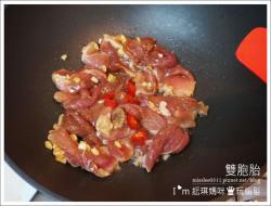 【葱爆里肌肉】备料简单。料理快速