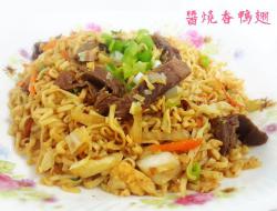 炒泡面，豪华牛肉版