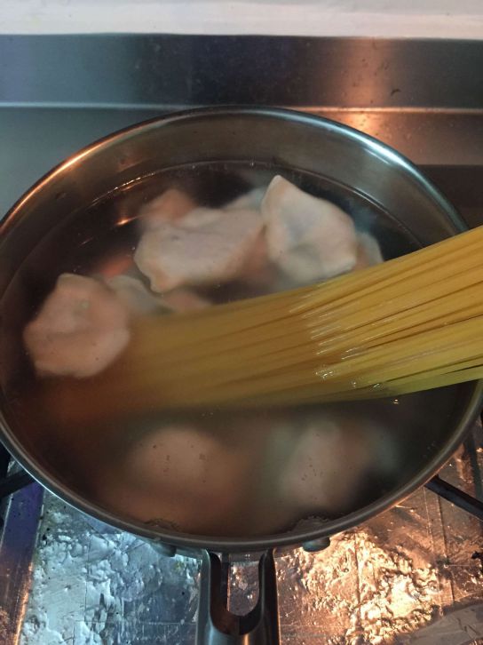 ★吃死你学生食谱☆ 咖喱饺意大利面的加工步骤