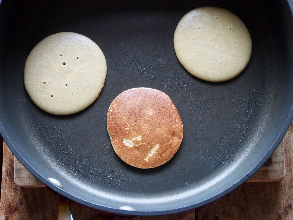 【🍌+🥚】香蕉松饼🥞宝宝、高龄食谱的加工步骤