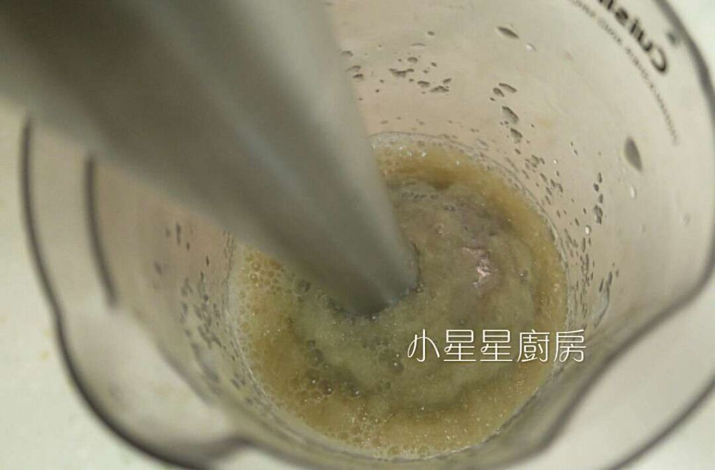 用咖喱粉做蜂蜜苹果咖喱酱的加工步骤