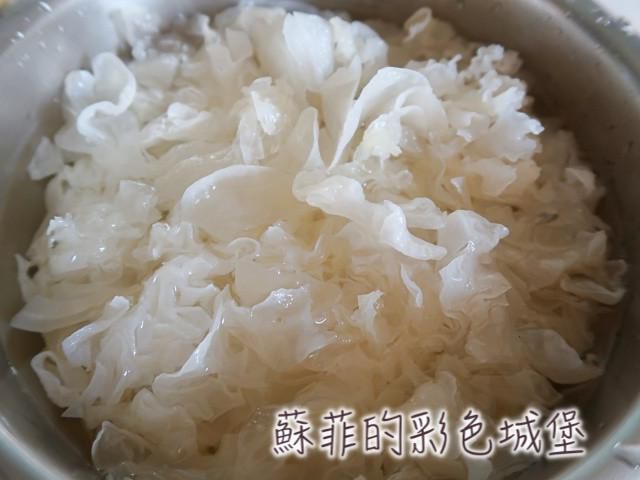 总铺师的秘诀 古早味红枣白木耳露电锅作法的加工步骤