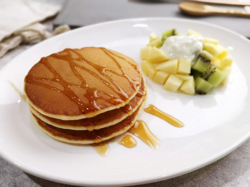 松软的酵母松饼 无泡打粉 pancake的加工步骤