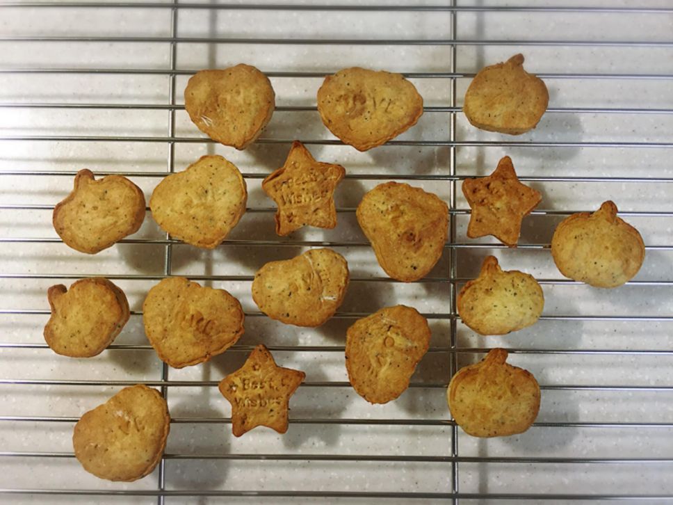 宝宝饼干 🍪（芝麻口味）的加工步骤