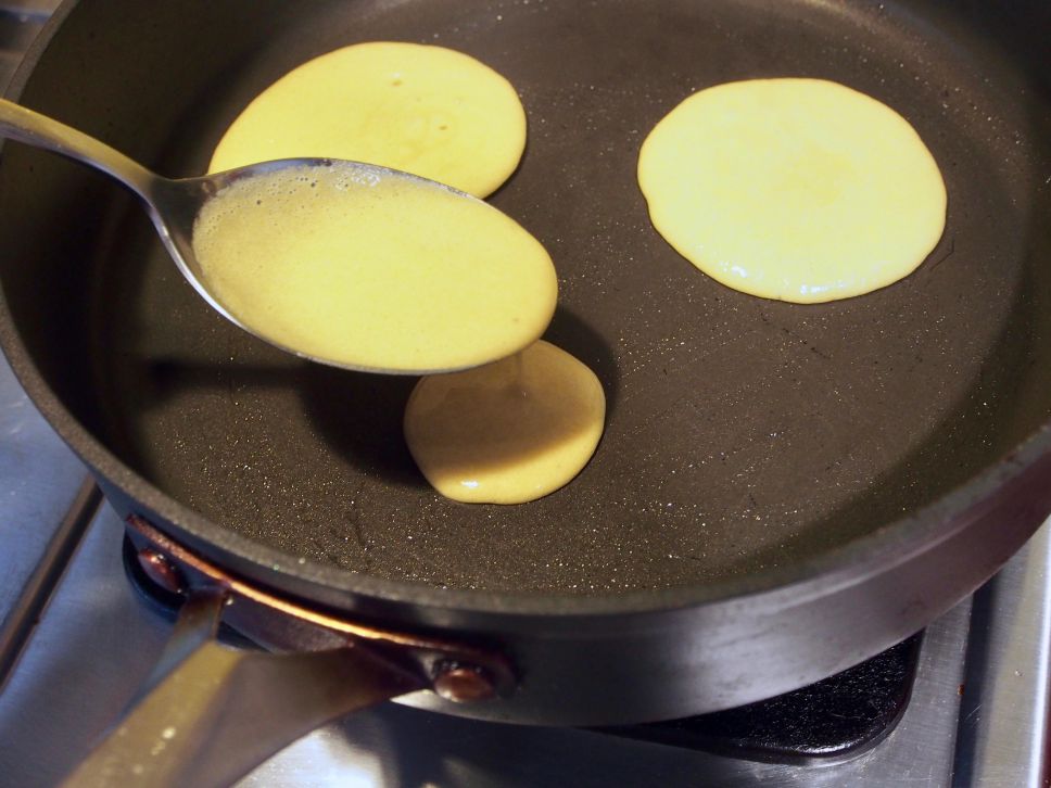 【🍌+🥚】香蕉松饼🥞宝宝、高龄食谱的加工步骤