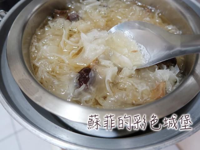 总铺师的秘诀 古早味红枣白木耳露电锅作法的加工步骤