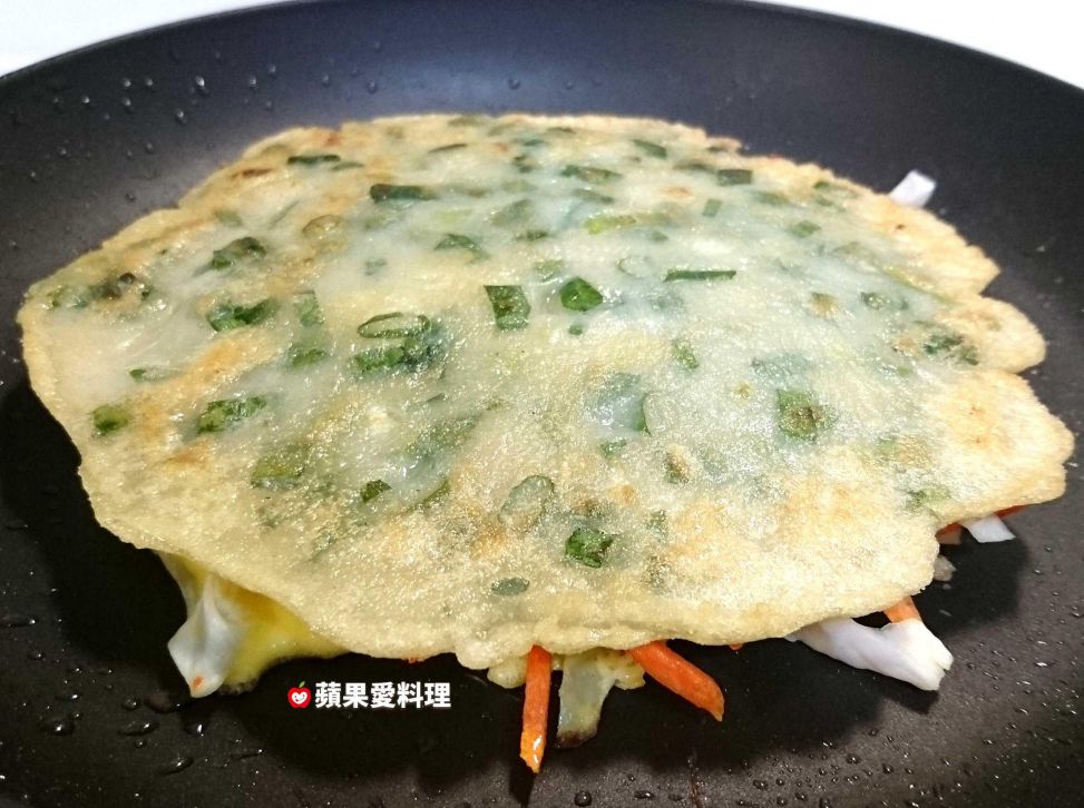 高丽菜蛋饼（免揉面团）的加工步骤