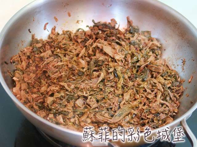 最佳饭友【梅干扣肉 】电锅料理的加工步骤