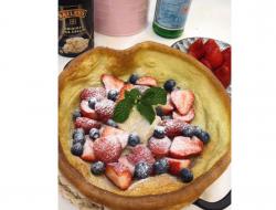 莓果荷兰松饼 Dutch baby