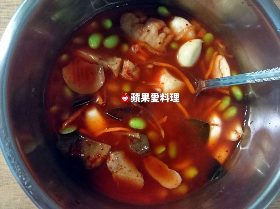 杏鲍菇昆布炊饭（电锅）的加工步骤