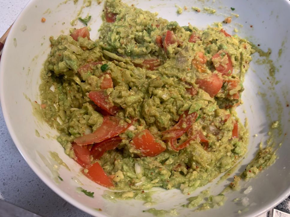 酪梨莎莎酱(Guacamole🥑的加工步骤