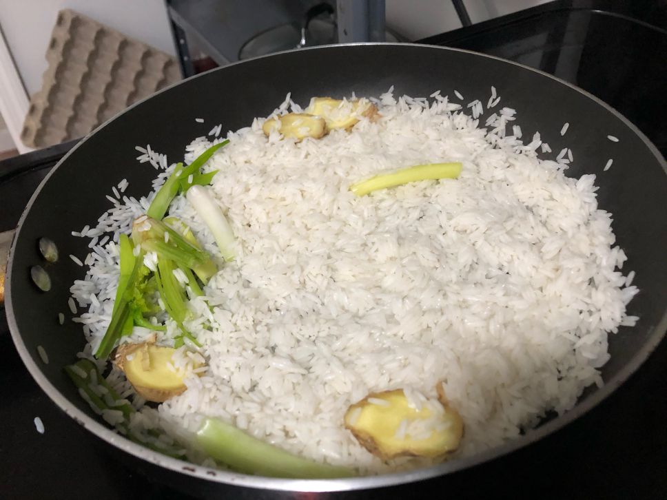 电饭锅版海南鸡饭的加工步骤