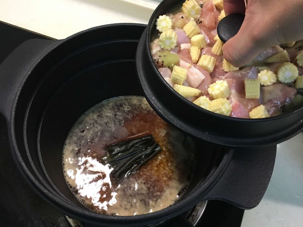 奇异果蒸鸡肉+日式炊饭的加工步骤