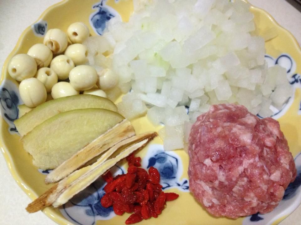 【副食品】莲子冬瓜瘦肉粥的加工步骤