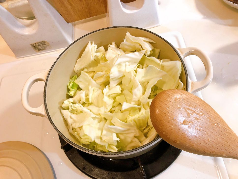 天冷冷吃高丽菜汤饭的加工步骤