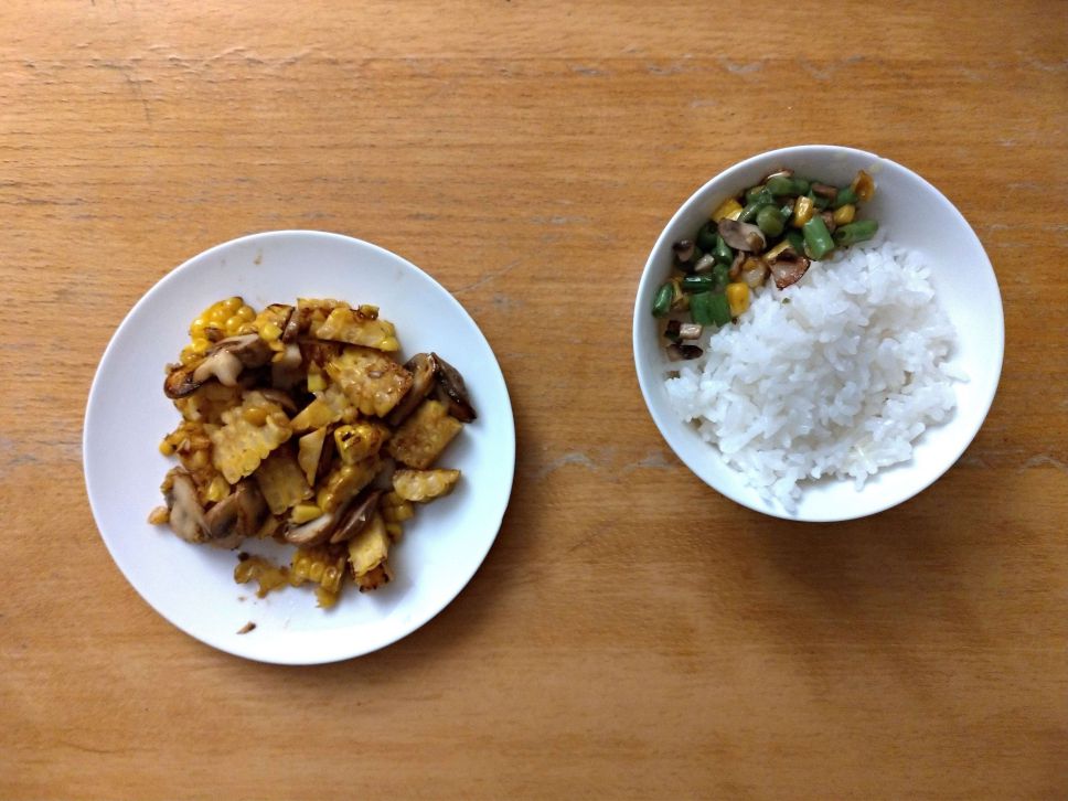 奶油蔬食炒饭∣午餐 野餐饭团的加工步骤