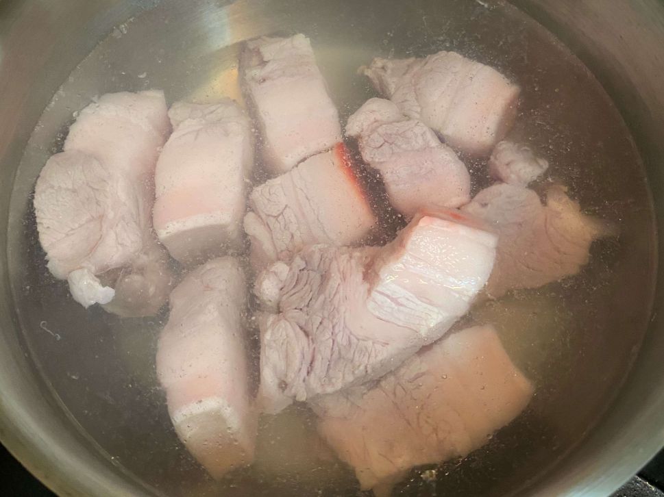 古早味《家常卤肉》红烧控肉免炒鲁肉的加工步骤