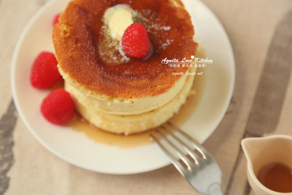 [阿妮塔♥sweet] 舒芙蕾厚片松饼(日式厚松饼)。(平底锅料理)的加工步骤