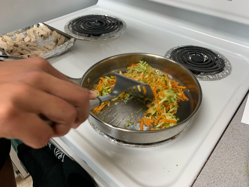 墨西哥酪梨炒饭（鸡肉 虾子或牛肉）🥑的加工步骤