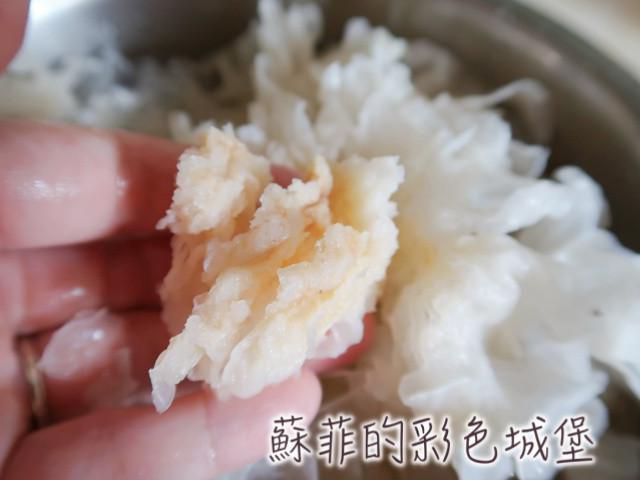 总铺师的秘诀 古早味红枣白木耳露电锅作法的加工步骤