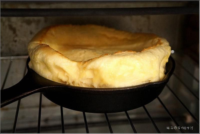 香蕉可可铁锅松饼(Dutch Baby)的加工步骤