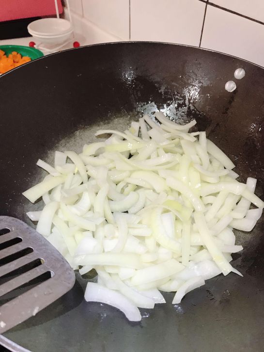 香喷喷咖哩鸡肉饭🍛的加工步骤