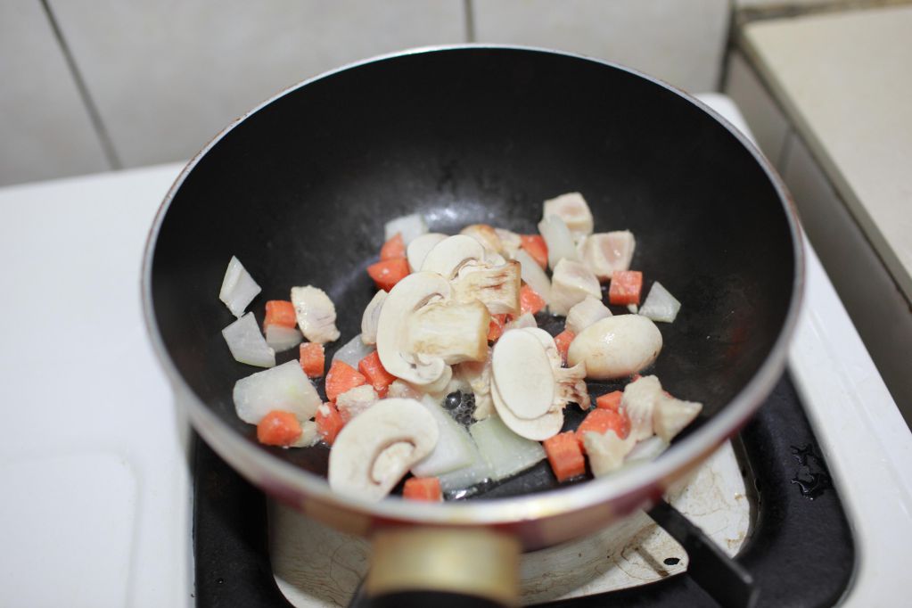 宝宝食谱【苹果炖肉】的加工步骤