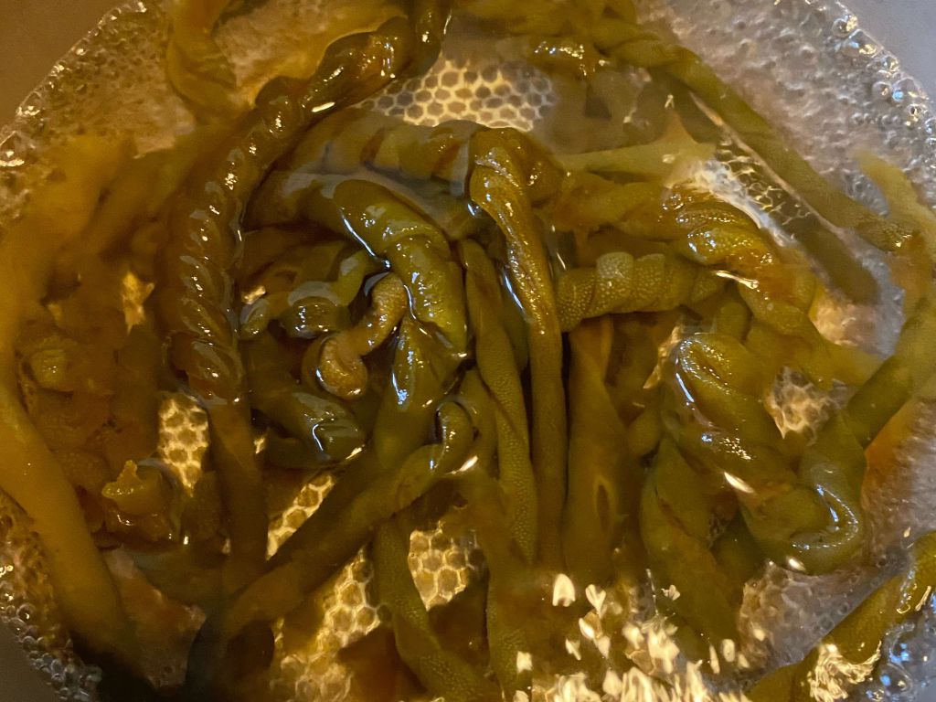 麻油卷海茸的加工步骤