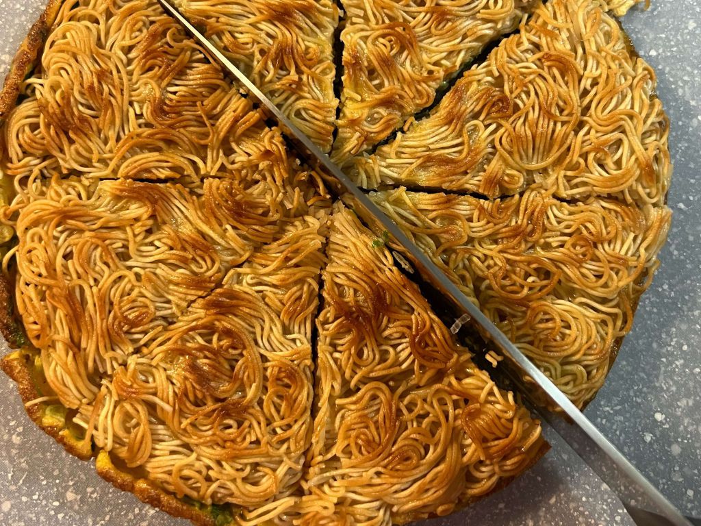 超酥脆的🌳古早味「麻油面线煎饼」🌼的加工步骤