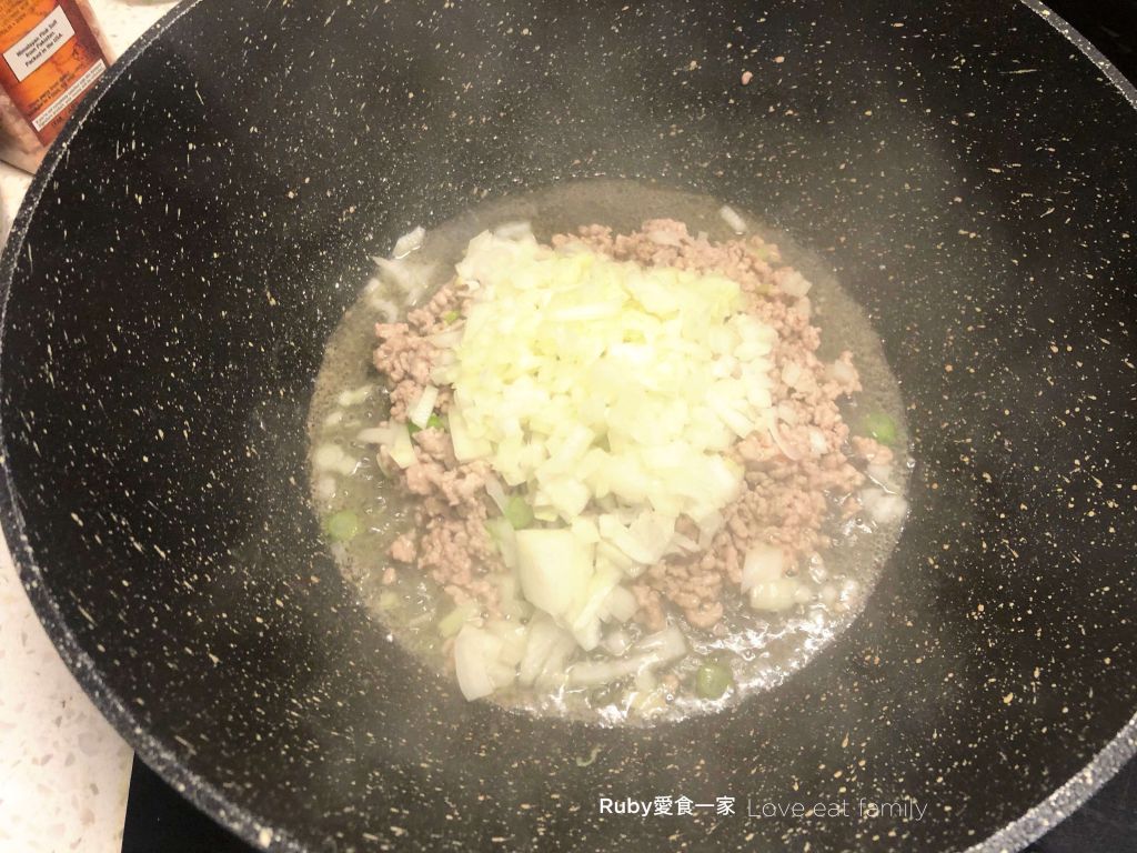 韩式豆腐锅的加工步骤