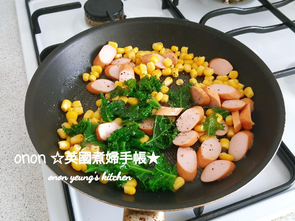 义大利面野菜欧姆蛋
平底锅家常早午餐🍝的加工步骤