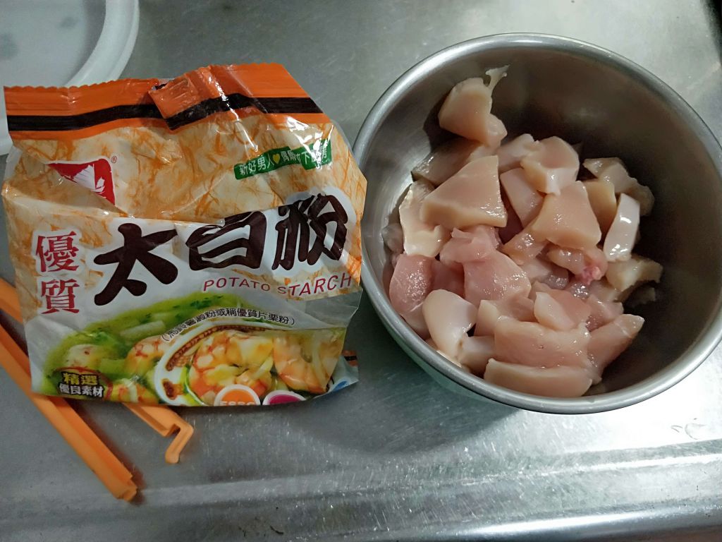 白酱鸡肉意大利面的加工步骤