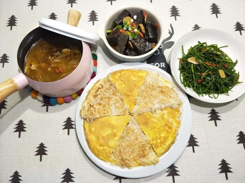 麻油面线煎饼😋（⛺️露营可）的加工步骤