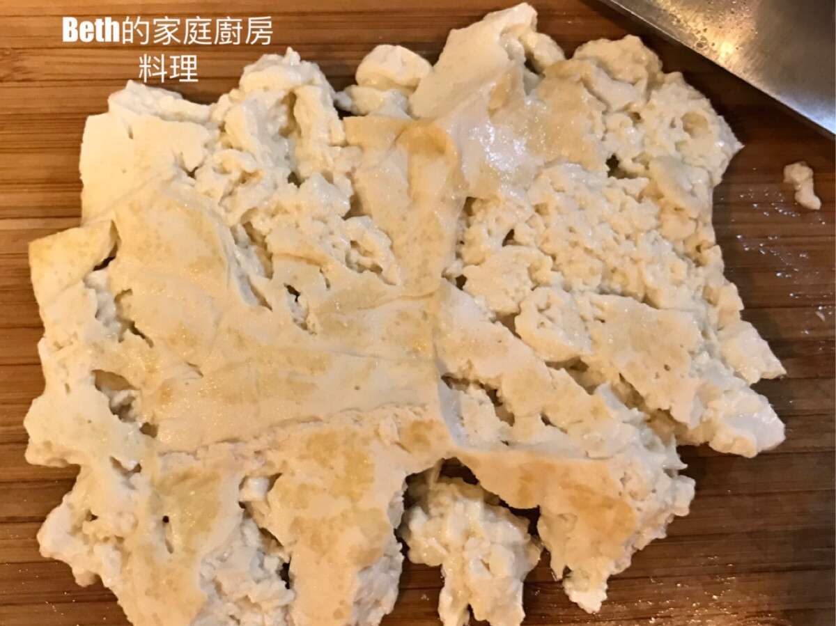 豆腐蔬菜素饺的加工步骤