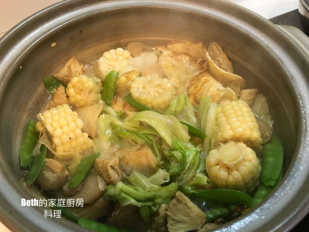 麻油猴头菇/汤，素食的加工步骤