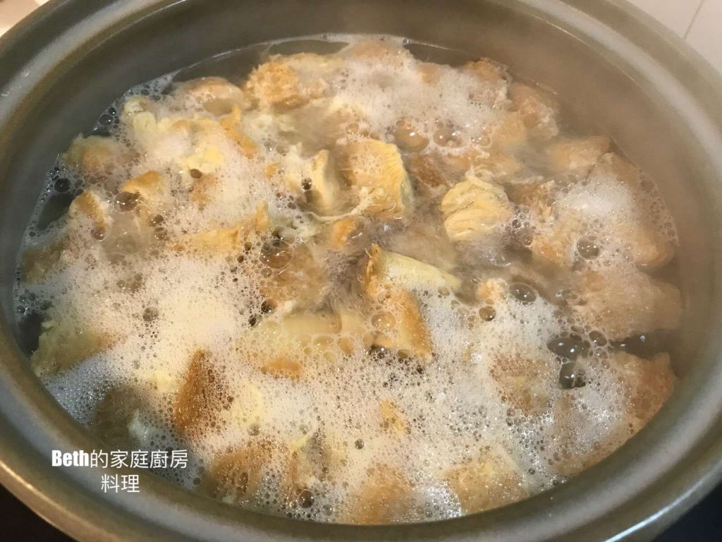 麻油猴头菇/汤，素食的加工步骤