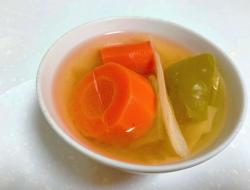 ［电锅料理］蕃茄杂菜汤（纯素）