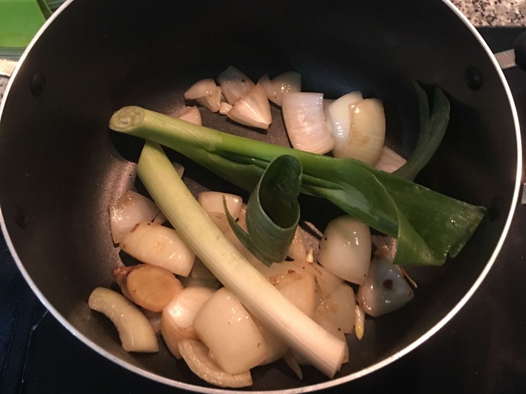 Bulalo 菲律宾牛肉汤的加工步骤