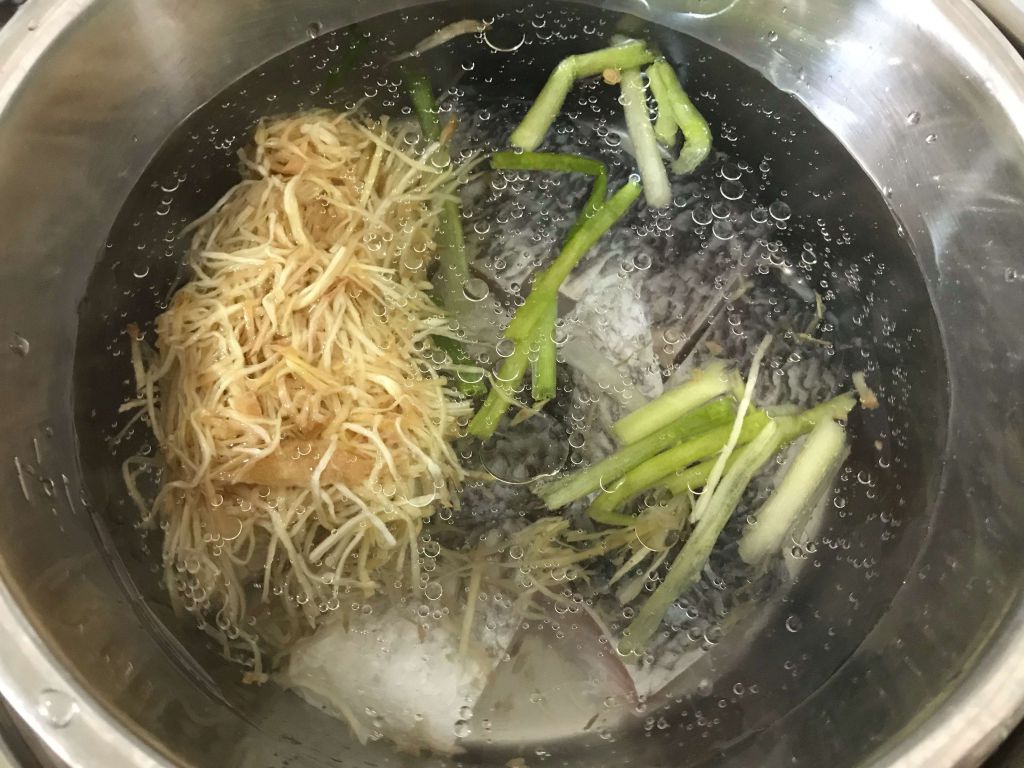 鲈鱼汤 🍲的加工步骤