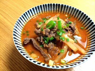 牛肉大酱汤 소고기된장찌개的加工步骤